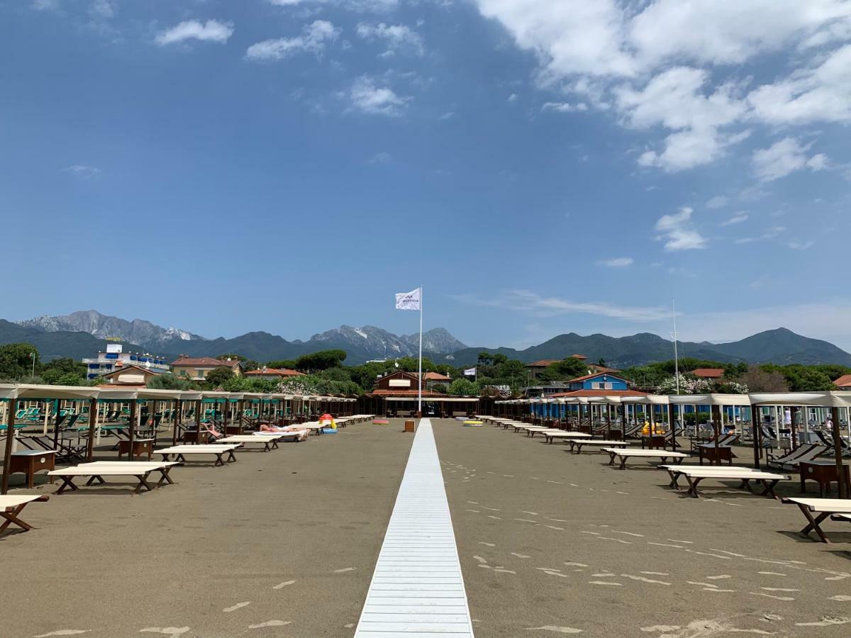Villa Allende In Forte Dei Marmi Exterior photo